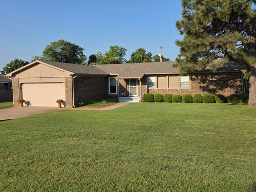 7 Renfrew Rd, Winfield, KS, 67156-3408 | Card Image