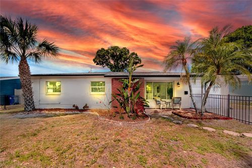 6482 20th St N, ST PETERSBURG, FL, 33702-7110 | Card Image