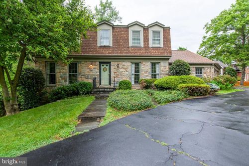 b-6034 Chesterbrook Road, MCLEAN, VA, 22101 | Card Image