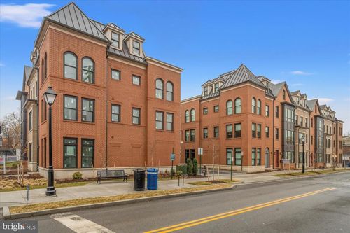 1330 Cameron St, ALEXANDRIA, VA, 22314-2402 | Card Image
