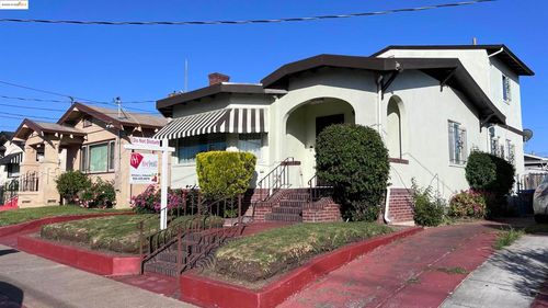 2526 64th Ave, Oakland, CA, 94605-1947 | Card Image