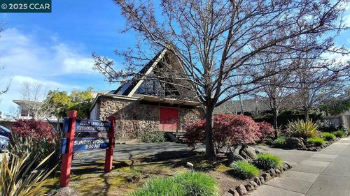 2 Tamalpais Dr, Corte Madera, CA, 94925-1414 | Card Image