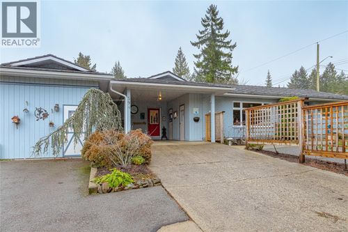 594 Aspen Ave, Qualicum Beach, BC, V9K1A6 | Card Image