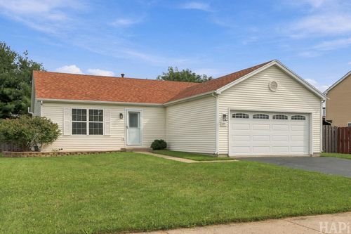 274 Highland Ave, Genoa City, WI, 53128-1999 | Card Image