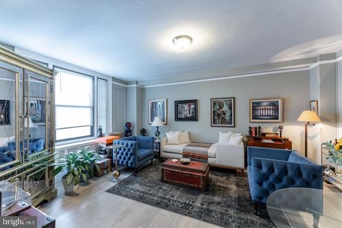 601-2031 Locust St, PHILADELPHIA, PA, 19103-5693 | Card Image