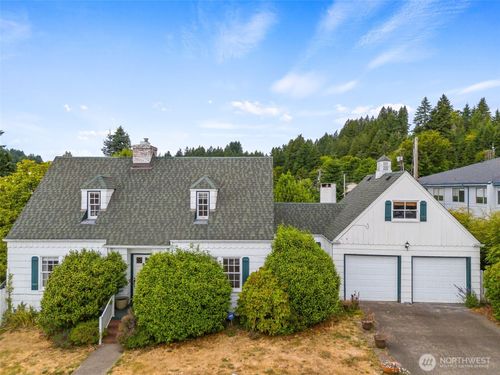407 N 6th St, Shelton, WA, 98584-3425 | Card Image