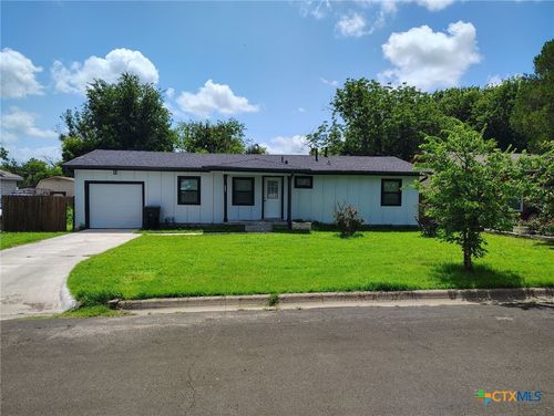 805 S 32nd St, Temple, TX, 76501-6224 | Card Image