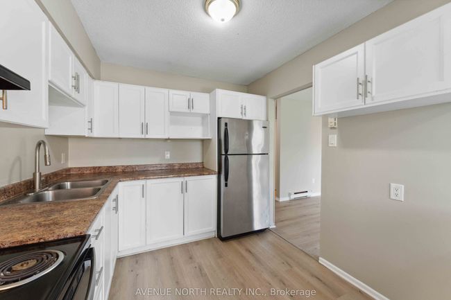 34J - 1958 Jasmine Cres, Condo with 4 bedrooms, 2 bathrooms and 1 parking in Gloucester ON | Image 7