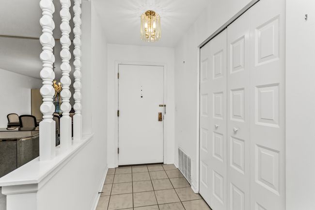large front with entry closet | Image 6