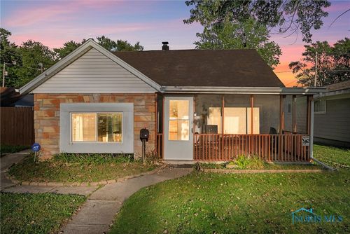 1351 Bensch Dr, Toledo, OH, 43614-2502 | Card Image