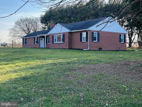 8970 Gap Newport Pike, AVONDALE, PA, 19311-9796 | Card Image