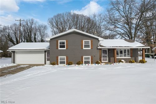 4811 Lawndale St Nw, Canton, OH, 44708-2059 | Card Image