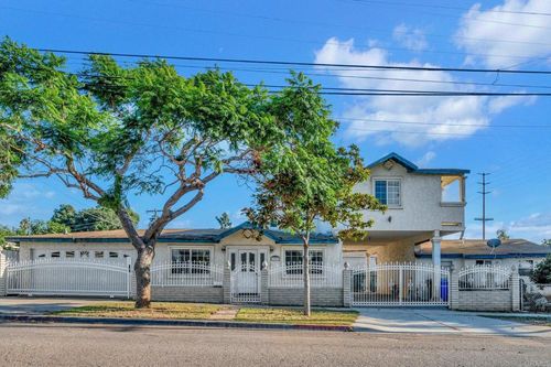 2007 D Ave, National City, CA, 91950-5624 | Card Image