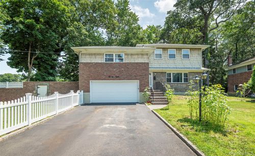 28 Brookdale Rd, Glen Cove, NY, 11542-1604 | Card Image
