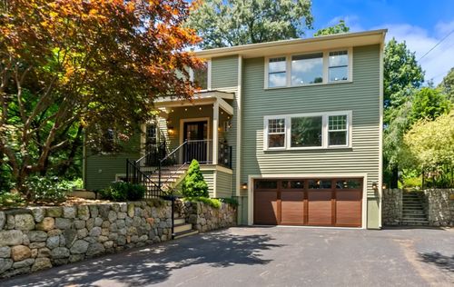 334 Farm Rd, Marlborough, MA, 01752-3337 | Card Image