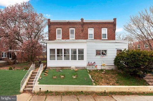 1090 Eddystone Ave, EDDYSTONE, PA, 19022-1414 | Card Image