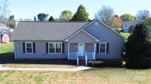 3940 Herman Sipe Rd, Conover, NC, 28613-8907 | Card Image