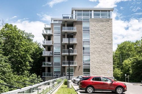 204-479 Charlton Ave E, Hamilton, ON, L8N0B4 | Card Image