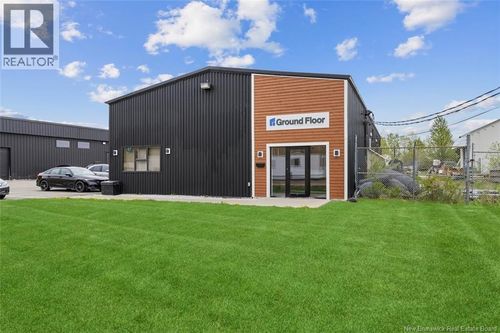 47 Blakeny St, Moncton, NB, E1A4B8 | Card Image
