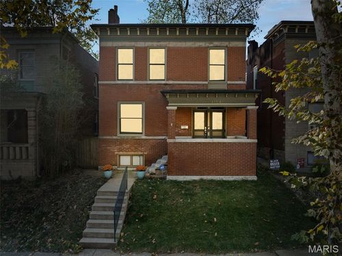 4154 Shenandoah Ave, Saint Louis, MO, 63110-3931 | Card Image