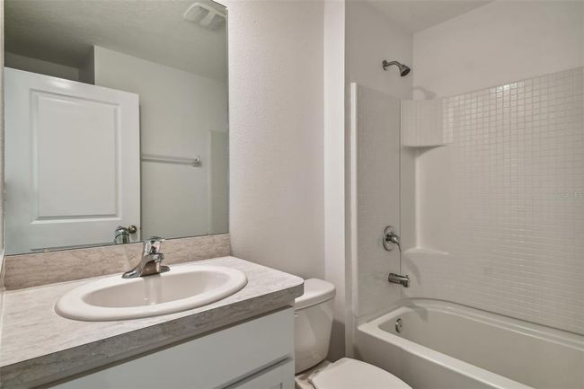 8027 Broad Pointe Dr, House other with 3 bedrooms, 2 bathrooms and null parking in Zephyrhills FL | Image 11