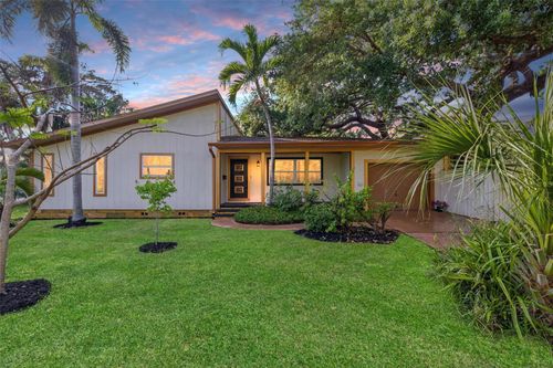 4926 Camellia Way S, ST PETERSBURG, FL, 33705-4702 | Card Image