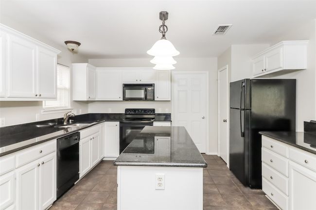 1024 Andrew St, House other with 3 bedrooms, 2 bathrooms and null parking in Burleson TX | Image 7