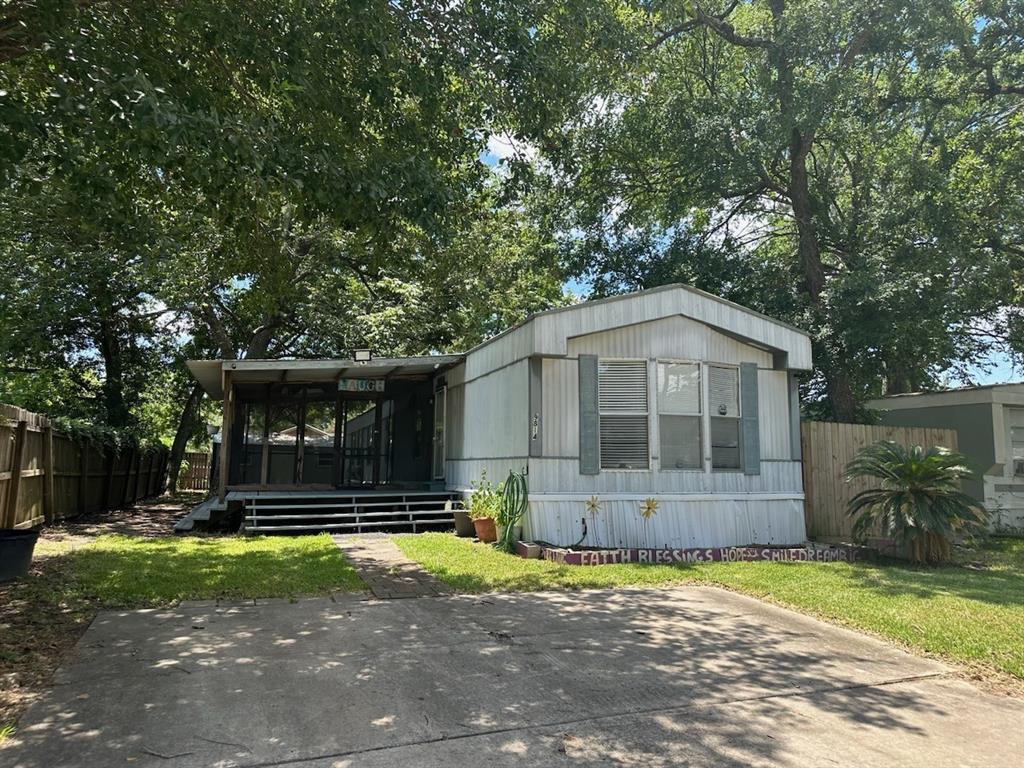 Cedar Branch Dr, Baytown, TX 77521