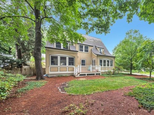 5 Thornton Rd, Winchester, MA, 01890-3445 | Card Image
