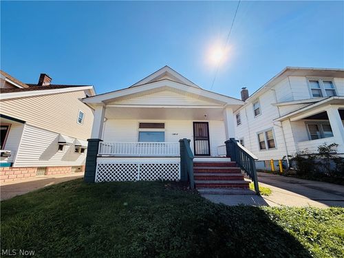 10812 Park Heights Avenue, Garfield Heights, OH, 44125 | Card Image