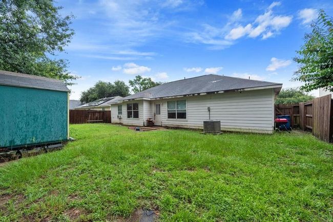 16145 Sun View Ln, House other with 4 bedrooms, 2 bathrooms and 2 parking in Conroe TX | Image 12