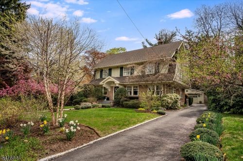 111 Montclair Ave, Montclair, NJ, 07042-4128 | Card Image