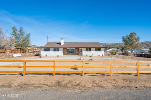11595 Fir Dr, Reno, NV, 89506-8301 | Card Image