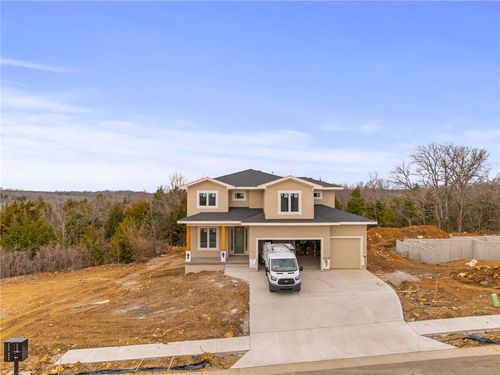 25198 W 141st Ter, Olathe, KS, 66061-7663 | Card Image