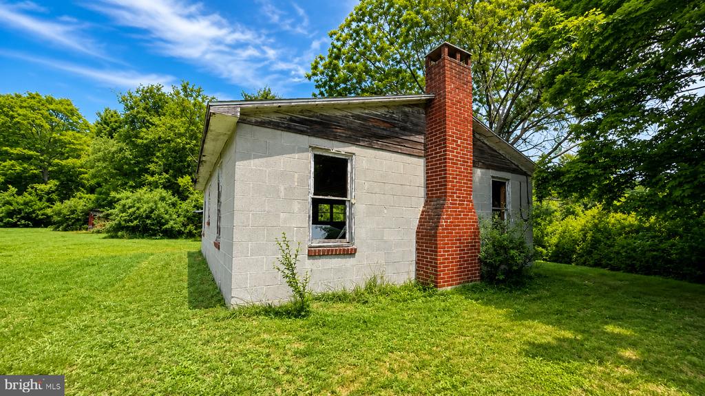 Land in MILROY 3