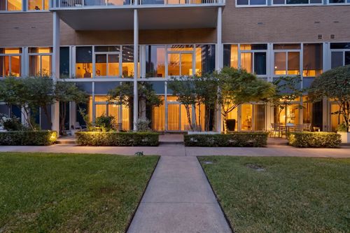 404-3883 Turtle Creek Blvd, Dallas, TX, 75219-4455 | Card Image