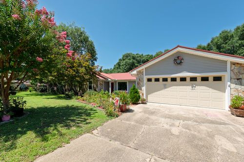 5820 Laurelwood Dr, Crestview, FL, 32539-9004 | Card Image