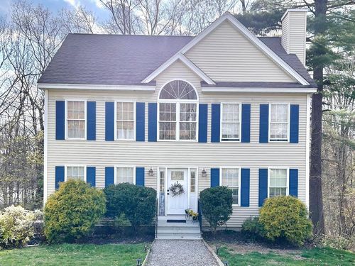2 Cardinal Cir, Derry, NH, 03038-1618 | Card Image