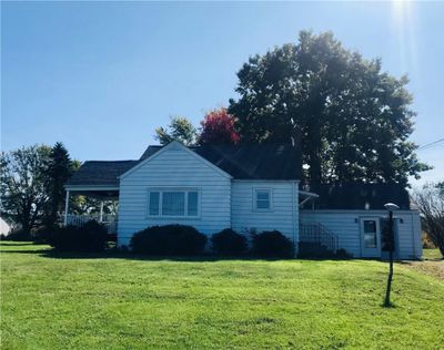 3388 Route 982, House other with 1 bedrooms, 1 bathrooms and 2 parking in Unity Twp PA | Image 1