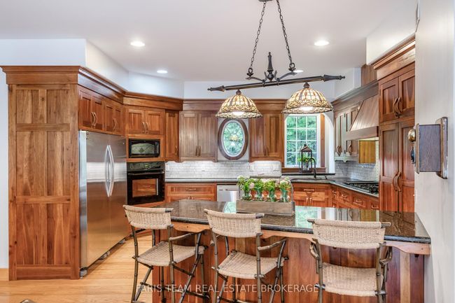 697 Lafontaine Rd E, House other with 6 bedrooms, 4 bathrooms and 15 parking in Tiny ON | Image 8