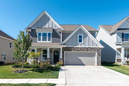 2046 Saddlebred Dr, Iron Station, NC, 28080-9374 | Card Image