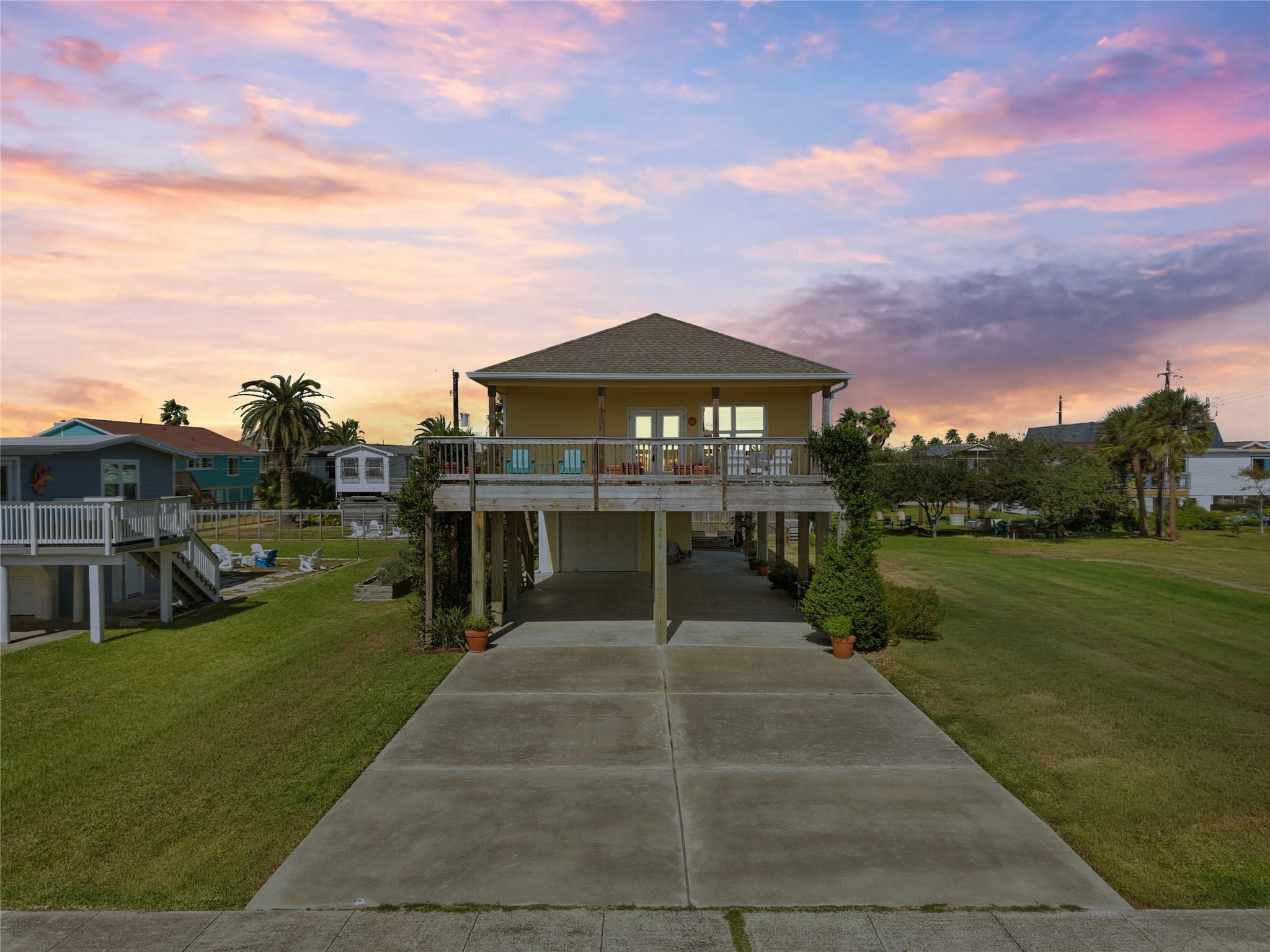 Residential in Jamaica Beach