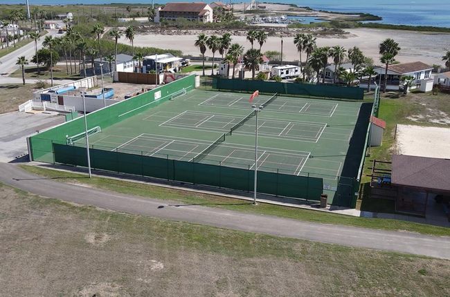 502 W Clam Cir, House other with 2 bedrooms, 3 bathrooms and null parking in Port Isabel TX | Image 71