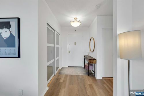 1530 Palisade, Fort Lee, NJ, 07024 | Card Image