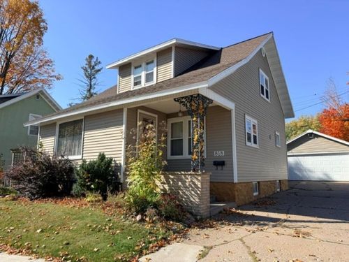 818 N 4th Ave, Wausau, WI, 54401-2823 | Card Image