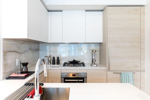 2806-660 Quayside Dr, New Westminster, BC, V3M0P1 | Card Image