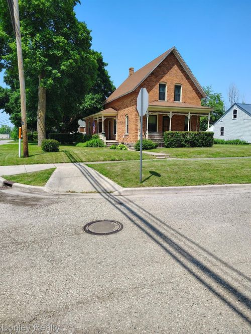 6394 Chard St, Marlette, MI, 48453-1178 | Card Image