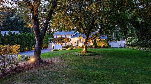 534 Pepper Ridge Rd, Stamford, CT, 06905-2420 | Card Image