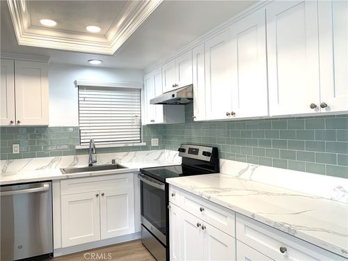 d-2286 Via Puerta, Laguna Woods, CA, 92637-2322 | Card Image