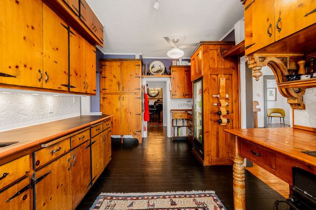 1863 Sydenham Rd, House other with 3 bedrooms, 4 bathrooms and 6 parking in Kingston ON | Image 21